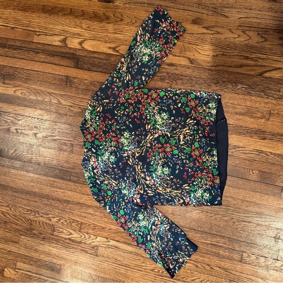 Alice + Olivia Red and Green Wrap Blouse with Puffy Sleeves Size Small - Picture 7 of 7